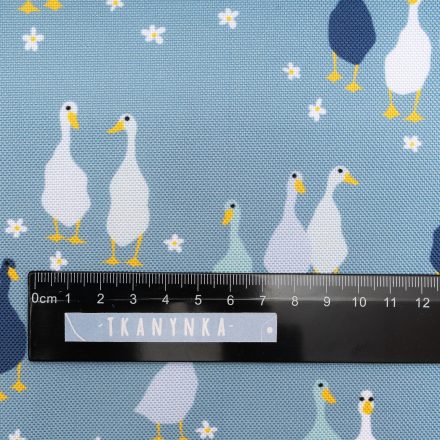 Водовідштовхуюча тканина гуси на блакитному